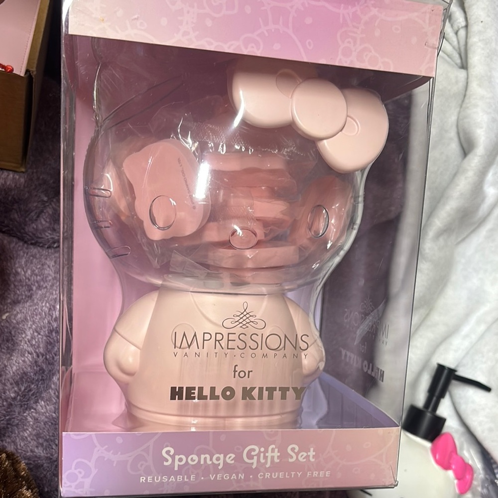 Hello Kitty Sponge Gift Set by Impressions Vanity